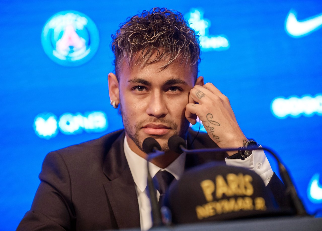 2.22億歐！前經(jīng)紀(jì)人談內(nèi)馬爾17年轉(zhuǎn)會巴黎：我甚至給支票拍了張照