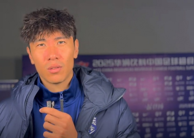 劉奕鳴：今年新援很多還需要磨合期，保持狀態(tài)相信下一場能拿下