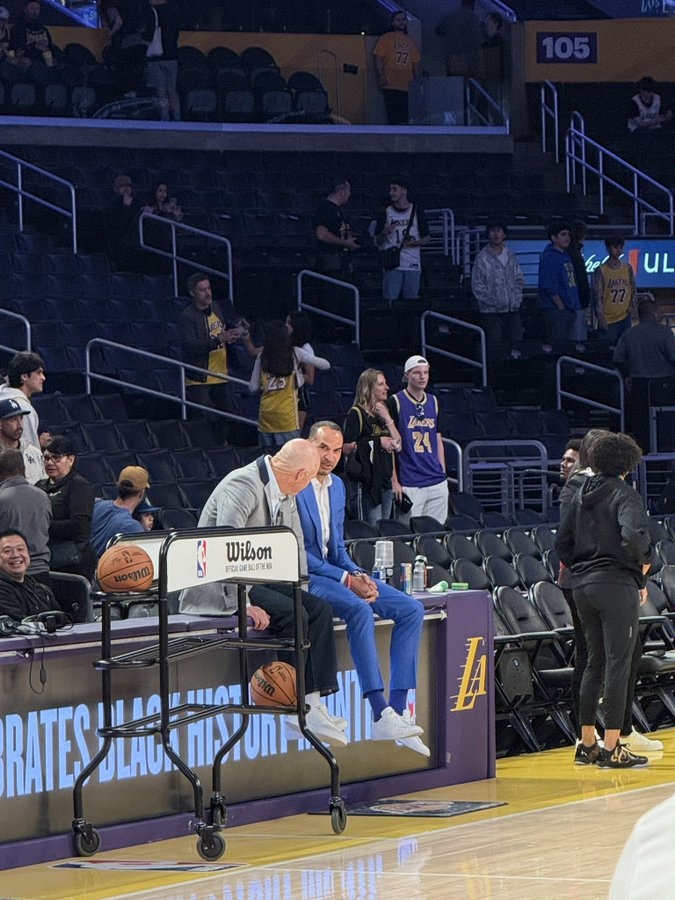 湖人“功臣”？記者調(diào)侃：尼克-哈里森今晚不用躲起來了