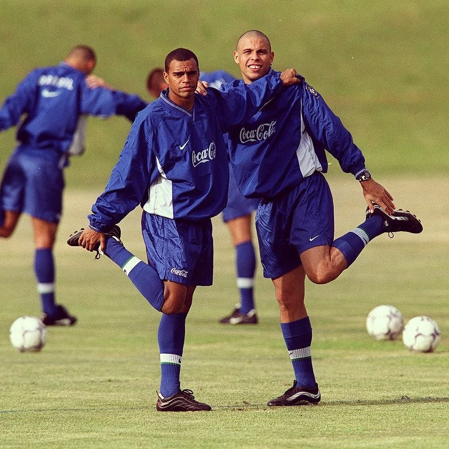 C羅自稱歷史最佳？德尼爾森：看數(shù)據(jù)也許是，但我覺得大羅更出色