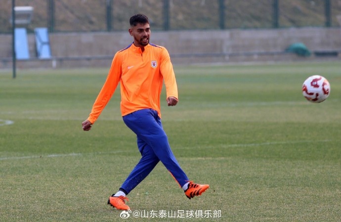 3月7日，山東泰山隊結(jié)束了短暫假期重新集中