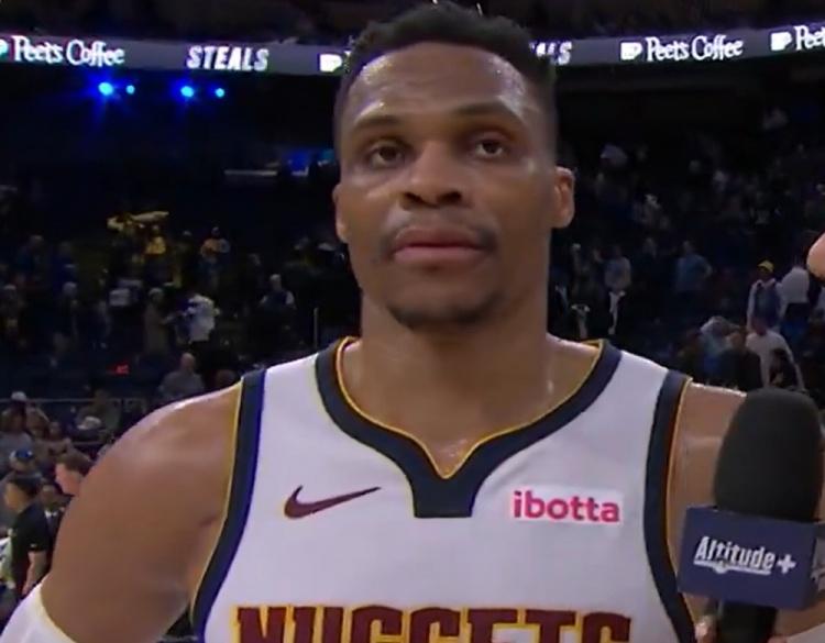 球隊缺兵少將時的心態(tài)？威少：就是競爭 我們能與任何球隊對抗