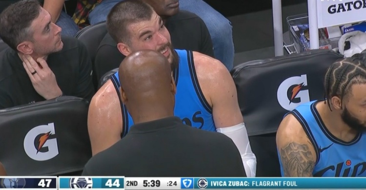 這動作挺危險！祖巴茨撲防阿爾達(dá)馬三分被吹一級惡犯 灰熊3罰1擲