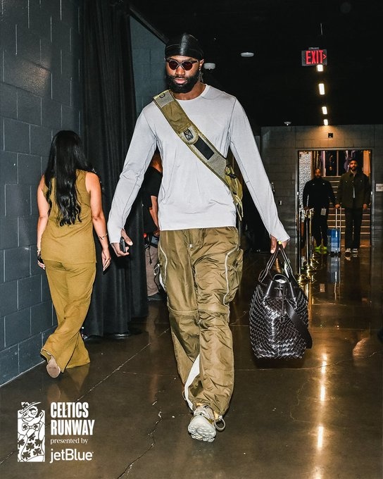 缺陣3場(chǎng)后回歸！綠軍官方：今日對(duì)陣國(guó)王杰倫-布朗可以出戰(zhàn)