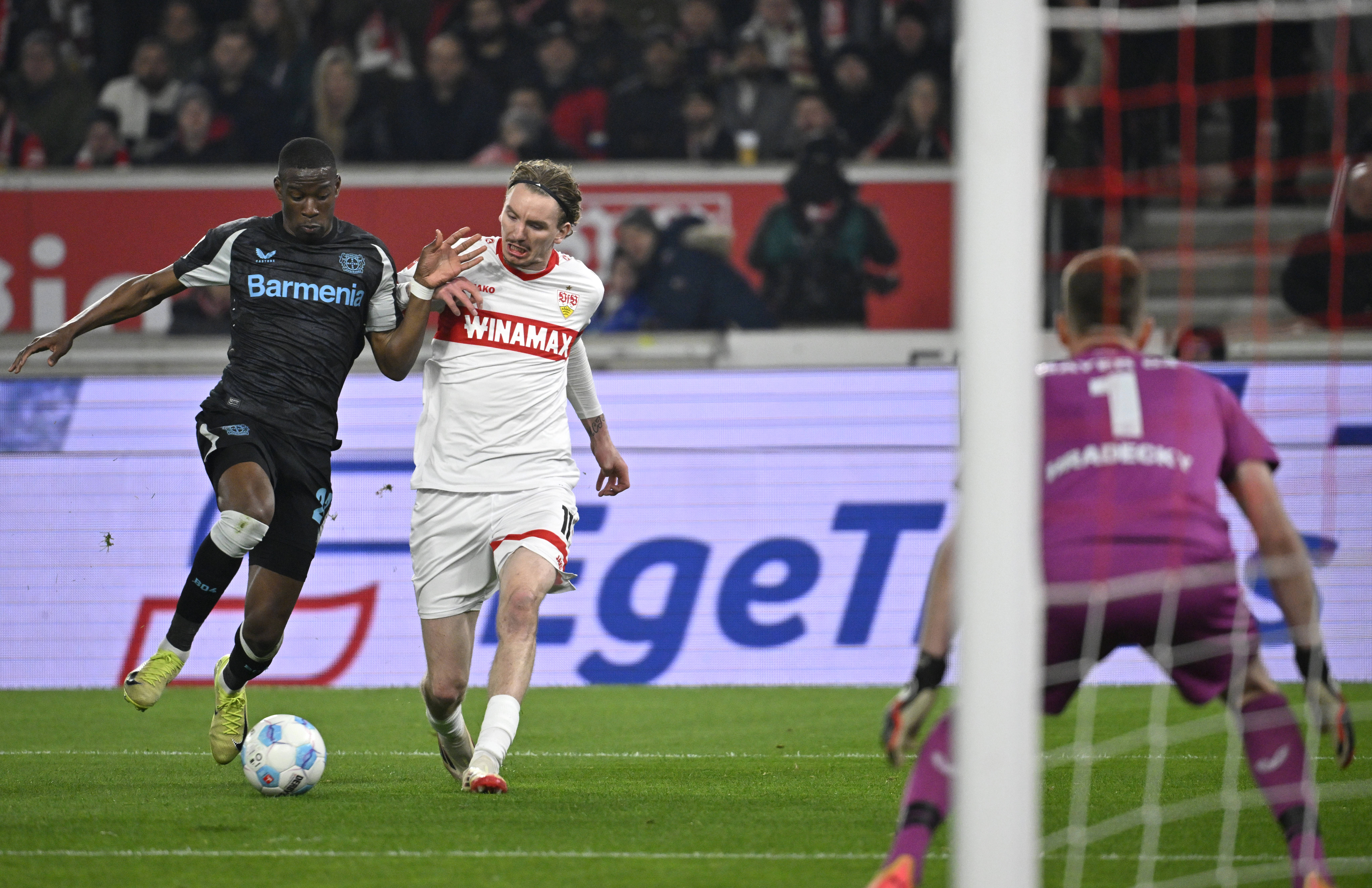 今晨戴帽擊敗西班牙U21，圖片報(bào)：拜仁已與沃爾特馬德團(tuán)隊(duì)接觸