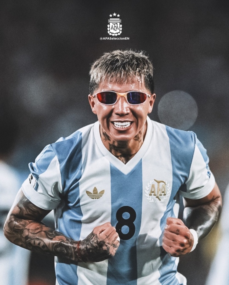 傳射建功！阿根廷隊社媒為恩佐P上墨鏡