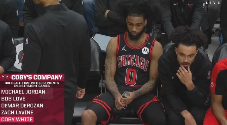 別拿懷特不當(dāng)科比！科比-懷特連續(xù)3場(chǎng)得分35+ 隊(duì)史比肩喬丹&拉文