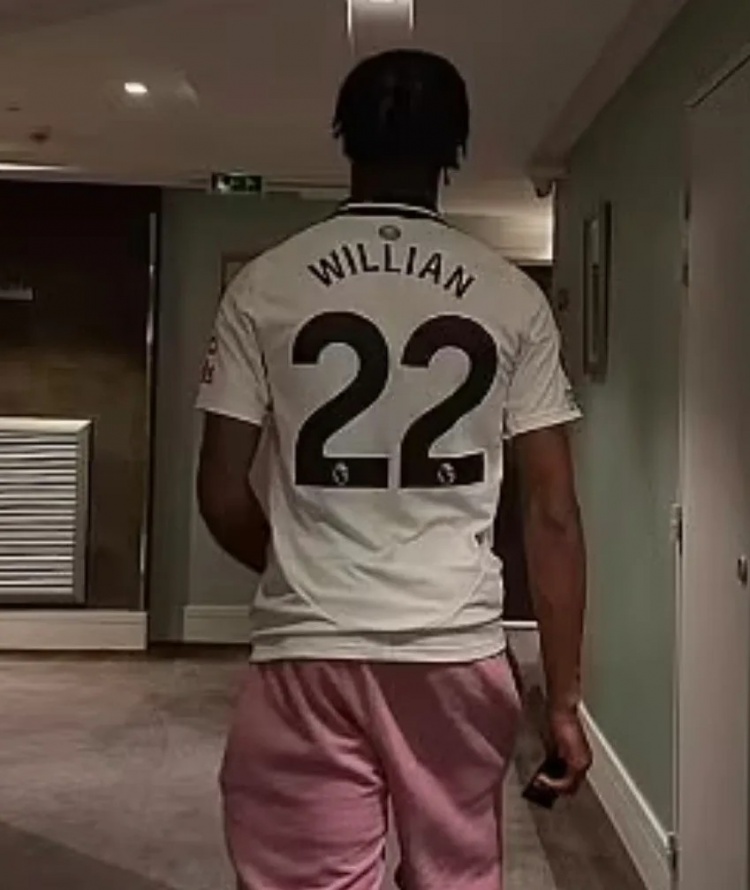 加盟后7場僅1球！特爾又因?yàn)樯泶┩蛞露l(fā)熱刺球迷公憤