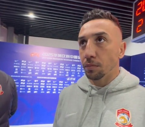 戴維森：感覺海港第三個進(jìn)球有些像手球，但這也是足球的一部分