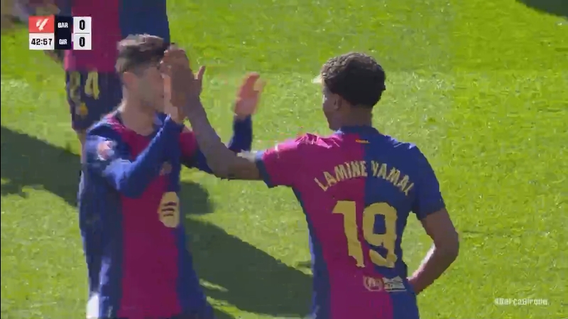 巴薩領先！亞馬爾任意球折射入網(wǎng)，赫羅納后衛(wèi)“手球送烏龍”