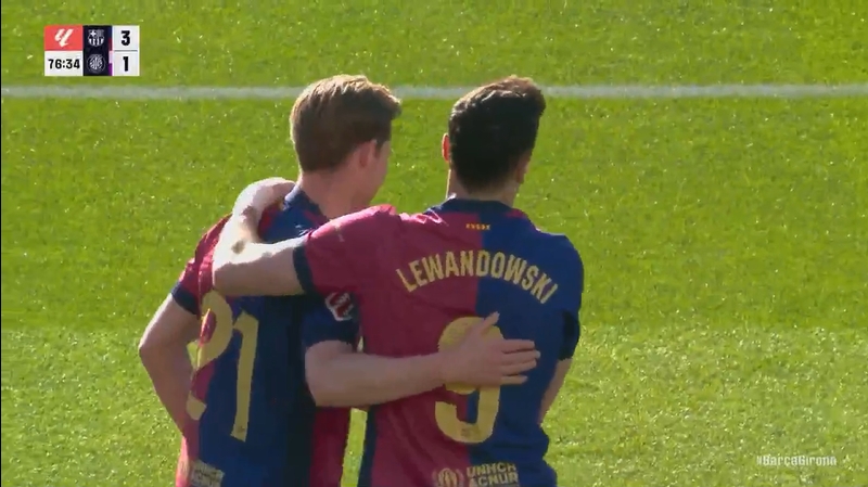 25球領跑射手榜！萊萬16分鐘內(nèi)雙響，巴薩主場3-1領先赫羅納