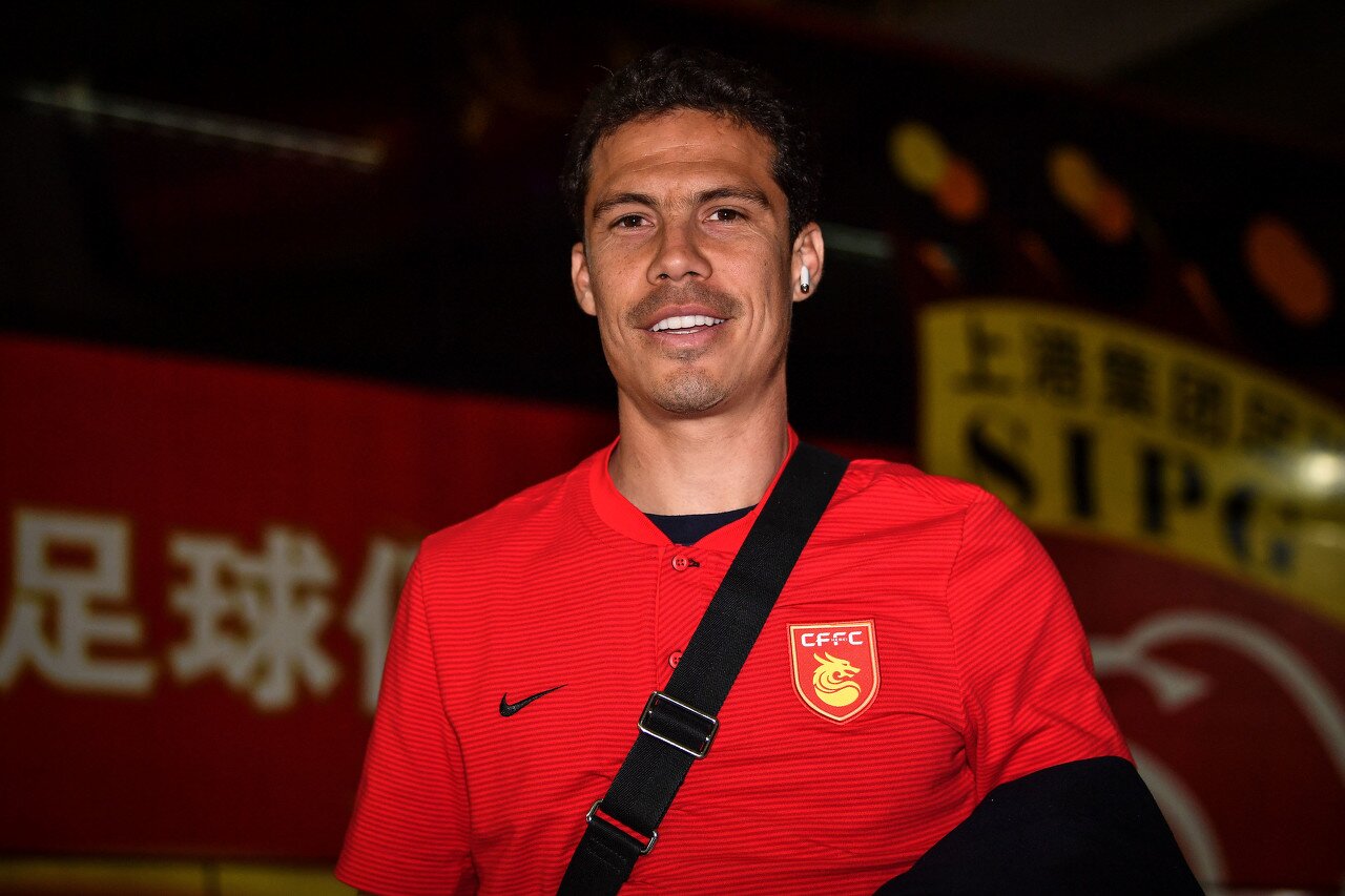 埃爾納內(nèi)斯：四前鋒首發(fā)會讓米蘭失去平衡，我看好塔雷在米蘭任職