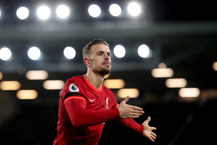 唐寧：亨德森加盟利物浦時，曾因拒絕唱入隊歌而被罰款