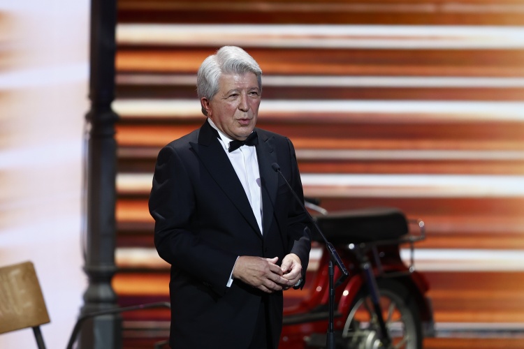 塞雷佐：在世界上的任何一支球隊(duì)，亞馬爾都可以占據(jù)一席之地