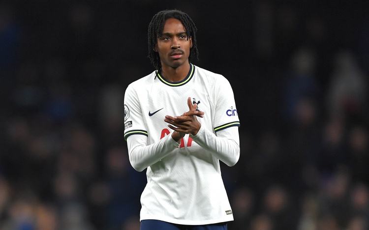 斯賓塞：孫興慜不是大聲呼喊的典型隊長，他更多是以身作則