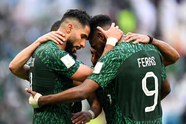 日落之后可進(jìn)食，沙特球員在中沙戰(zhàn)開球之前可以吃飯