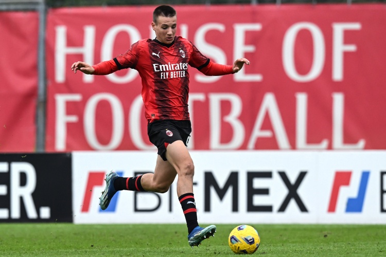 米蘭未來隊第95分鐘絕殺&結(jié)束八輪意丙聯(lián)賽不勝！卡馬達進球