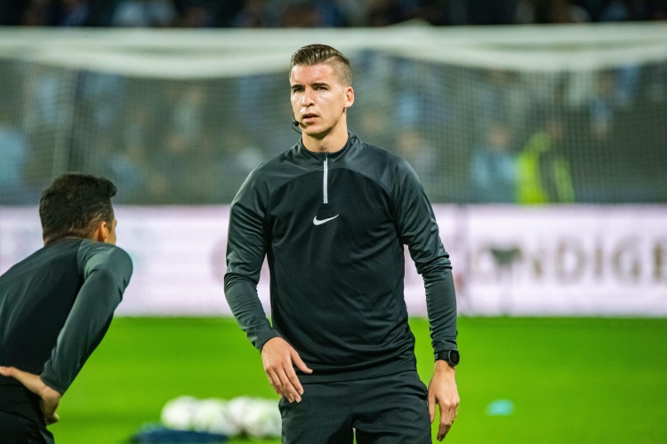 巴薩VS本菲卡裁判：法國裁判組執(zhí)法，主裁判萊特西耶