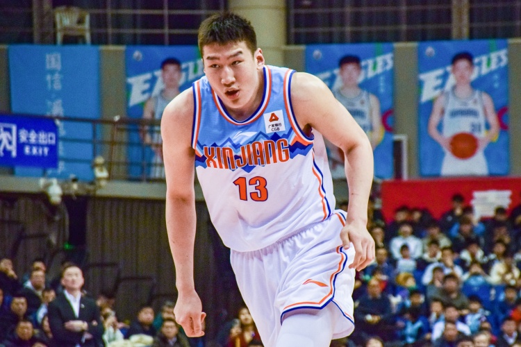 高效輸出！李炎哲半場7中5拿到12分2板1助1斷2帽