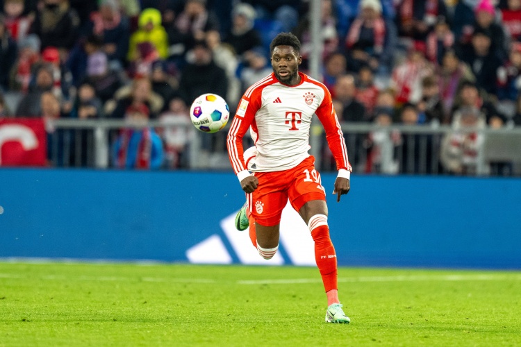 德雷森：加拿大足協(xié)對(duì)戴維斯的重傷存在嚴(yán)重疏忽，拜仁不排除起訴