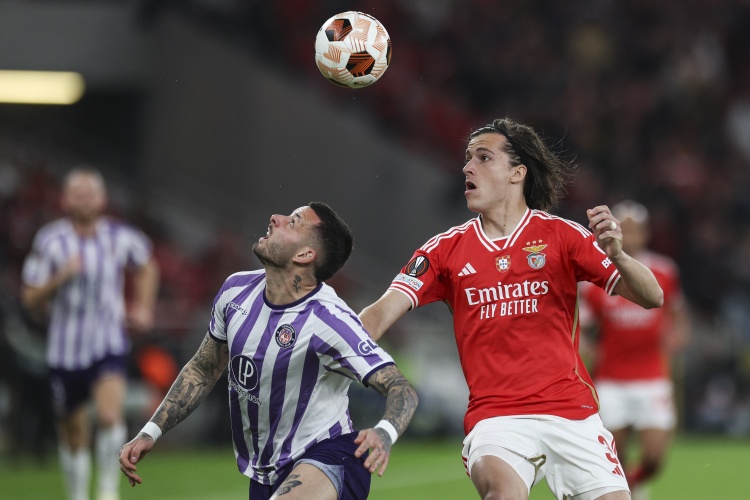 A費(fèi)談回歸曼聯(lián)的可能性：不太關(guān)注這些，但曼聯(lián)確實(shí)有回購條款