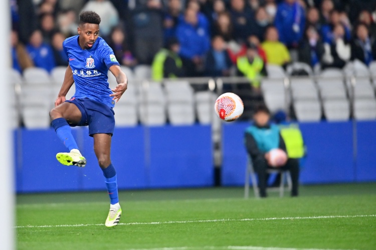 媒體人：申花夏窗務必換特謝拉和馬納法，后者浪費一個外援名額