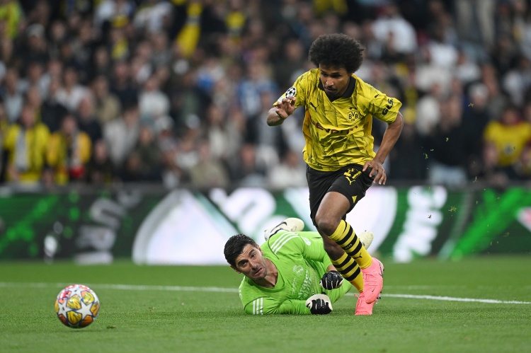 圖片報：阿德耶米在科瓦奇手下表現(xiàn)不錯，若繼續(xù)這樣多特不會賣他