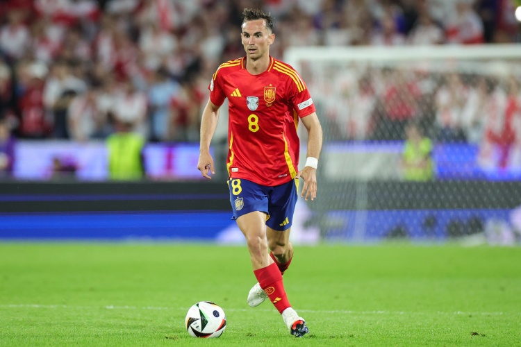 法比安自首秀以來(lái)37次為西班牙登場(chǎng)均不敗，追平隊(duì)史最佳紀(jì)錄