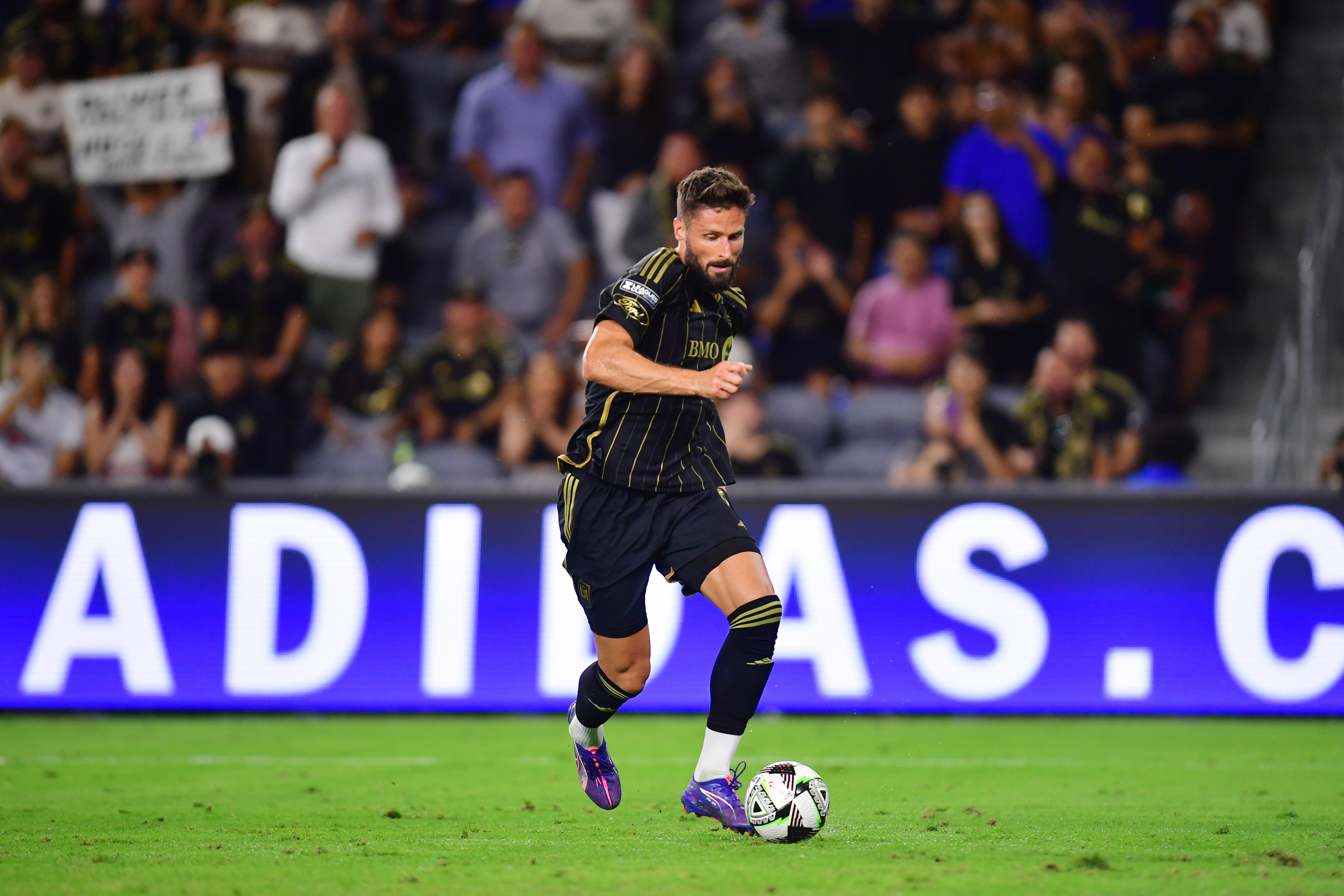 勝利&巴薩無(wú)望?FIFA考慮讓洛杉磯FC和美洲踢附加賽 勝者踢世俱杯