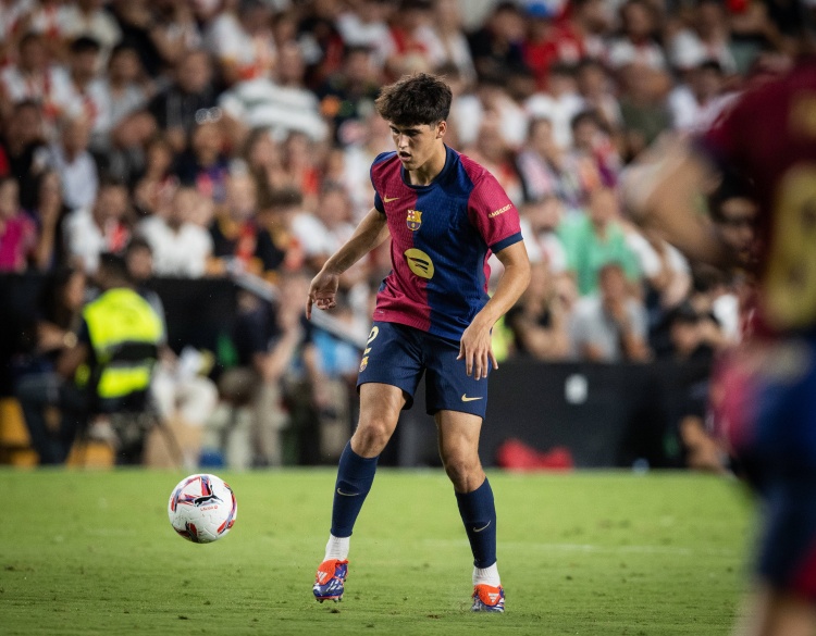 記者：庫(kù)巴西今天接受巴薩檢查，對(duì)赫羅納或馬競(jìng)前能100%恢復(fù)健康