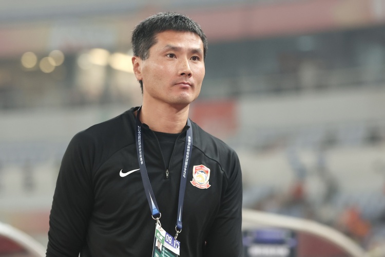 邵佳一：從比分來講戰(zhàn)平海港非常榮幸，下半場教練員安排有失誤