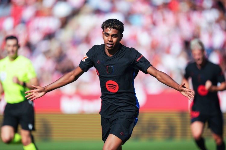 17歲241天！亞馬爾是歐冠歷史最年輕單場傳射球員