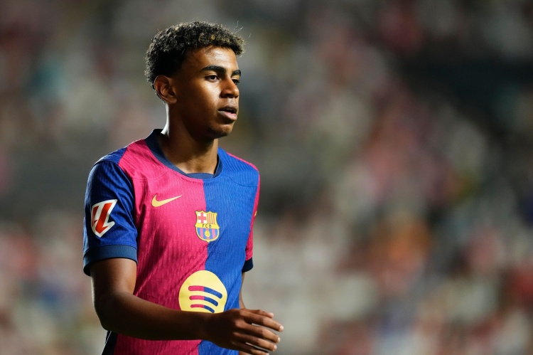 亞馬爾為巴薩和西班牙一線隊21球29助，已直接參與50粒進(jìn)球