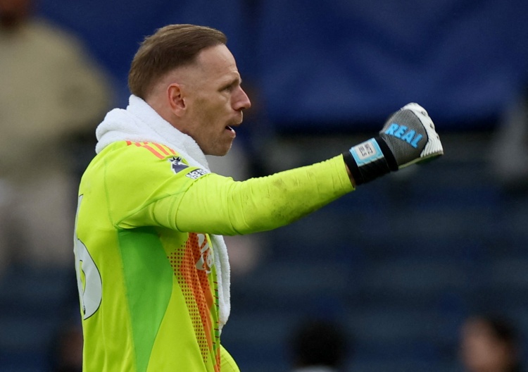 本賽季足總杯第四、第五輪以及1/4決賽，塞爾斯都撲出點(diǎn)球