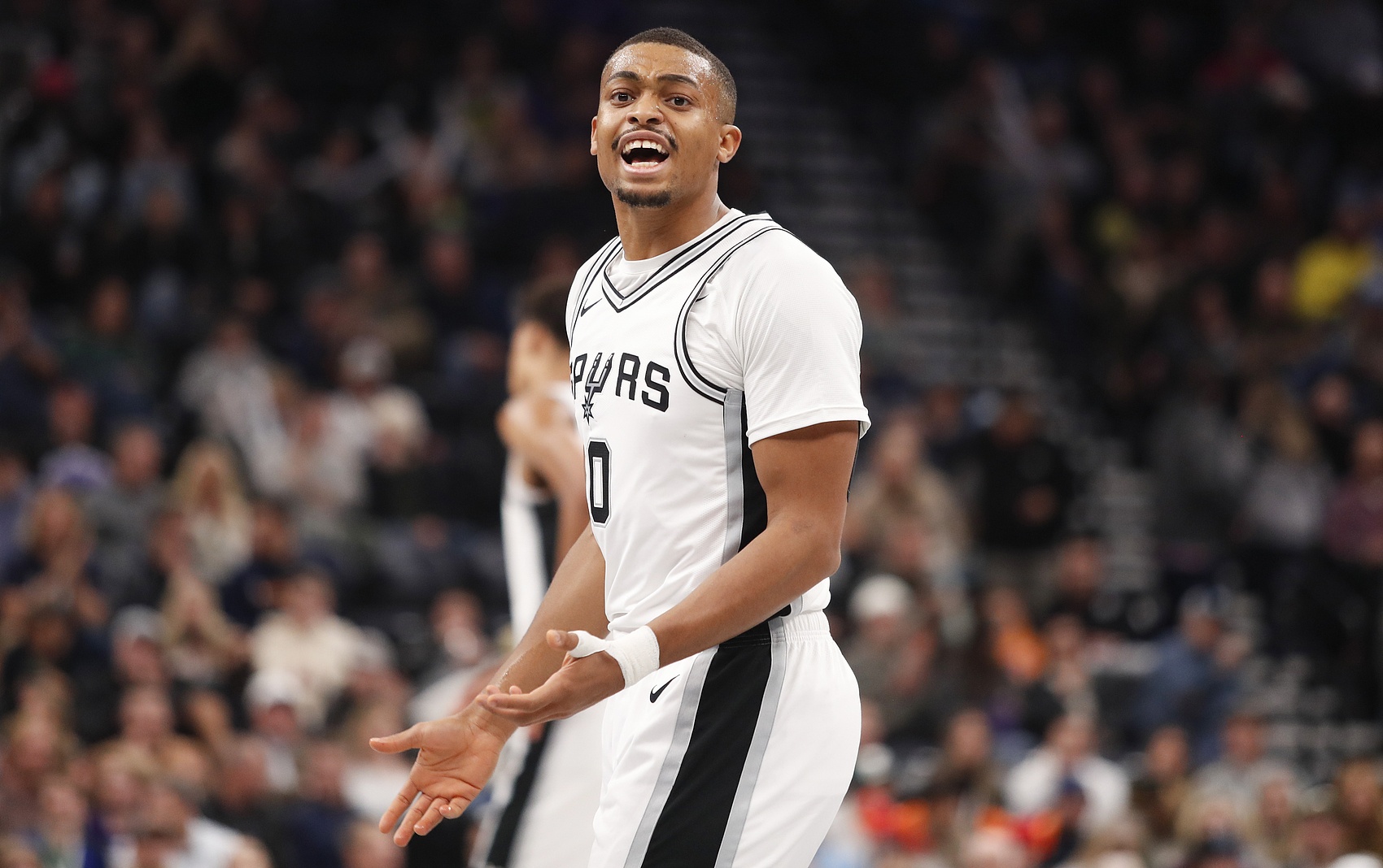 替補雙槍盡力了！凱爾登9中7拿18分&尚帕尼三分11中6射落18分