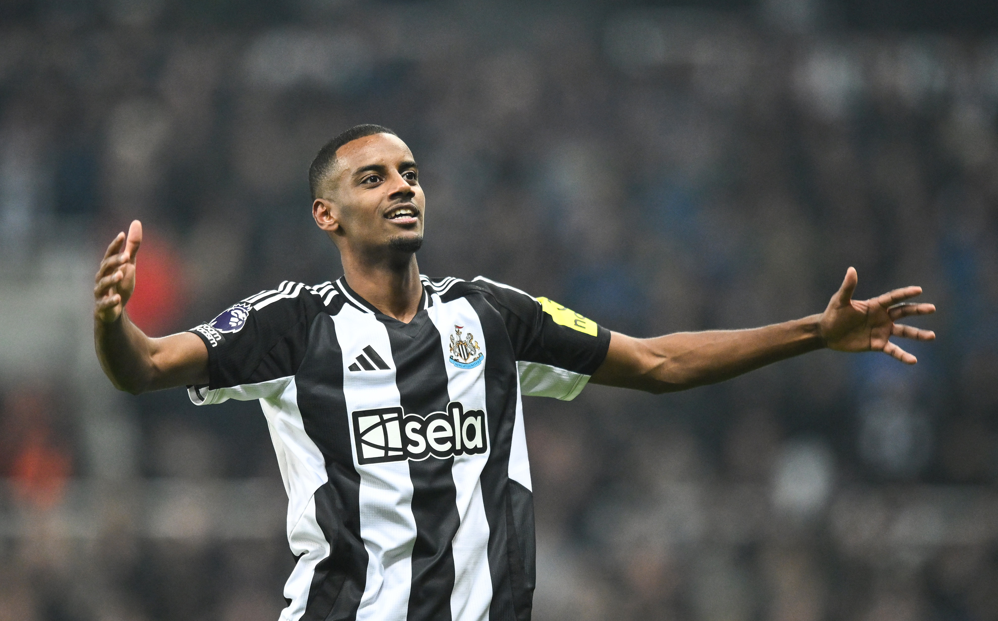 哈塞爾巴因克：若阿森納能簽伊薩克，他們會(huì)是下賽季英超的大熱門