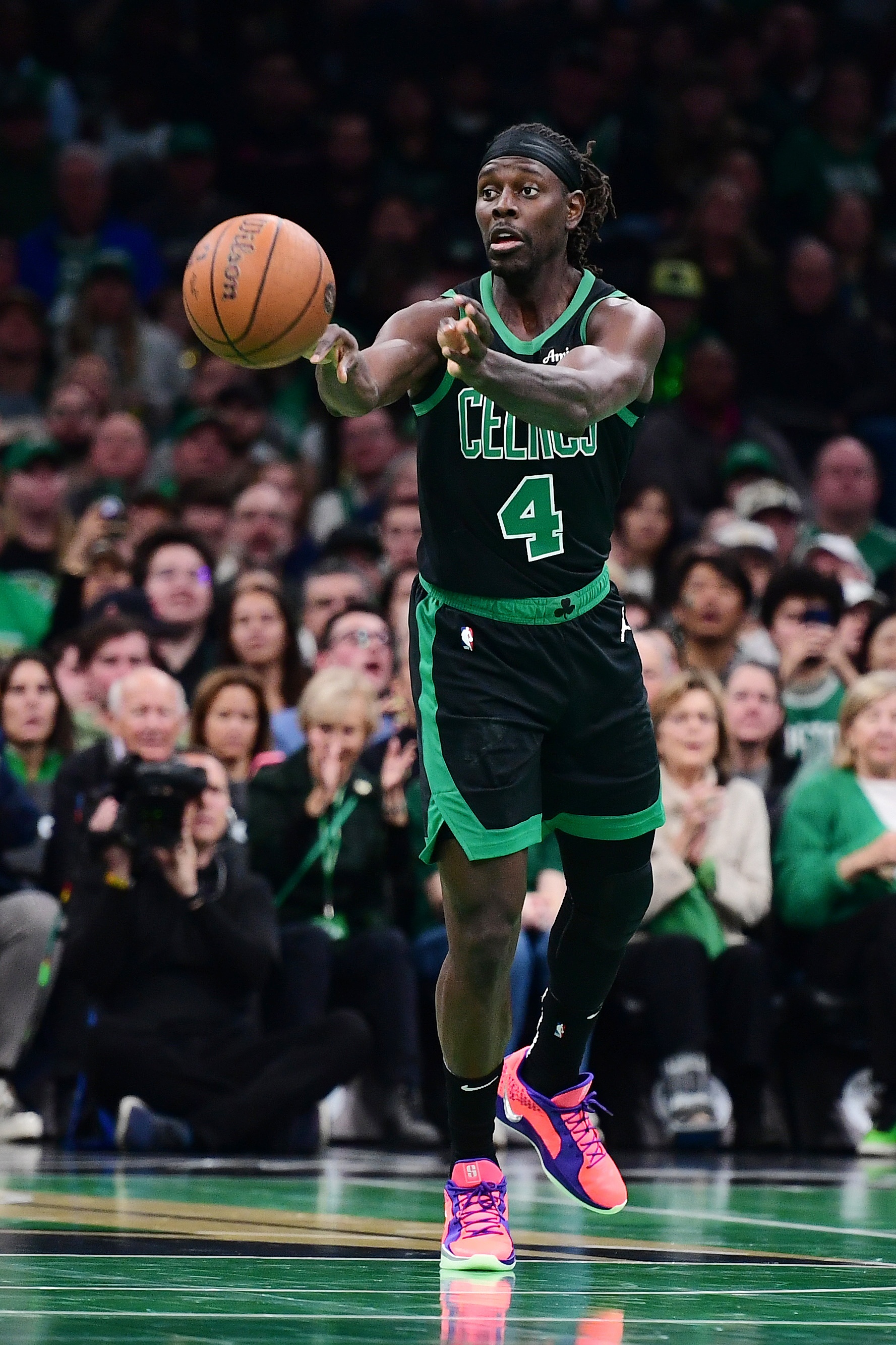 社會我朱哥！霍勒迪15中10得25分4板3助1斷2帽 三分8中5