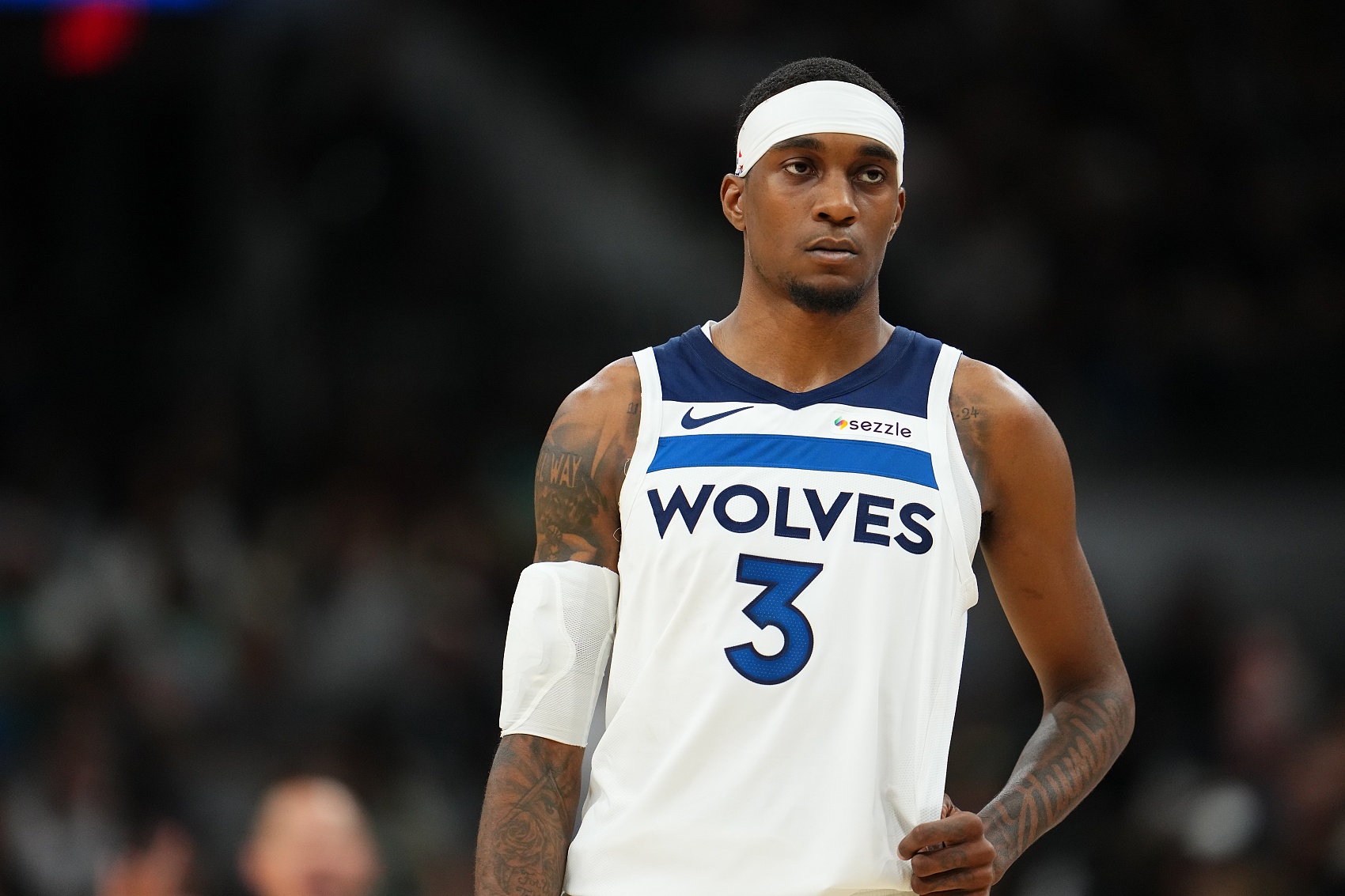 進(jìn)攻就靠你了！麥克丹尼爾斯半場(chǎng)6中5砍13分5板2助