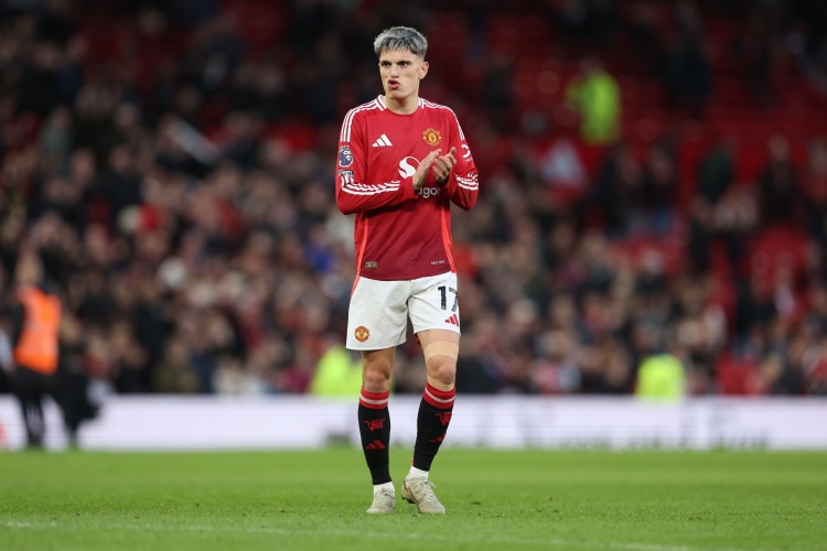 DO：曼聯(lián)不想積極推動加納喬、梅努離隊，但若報價合適或接受