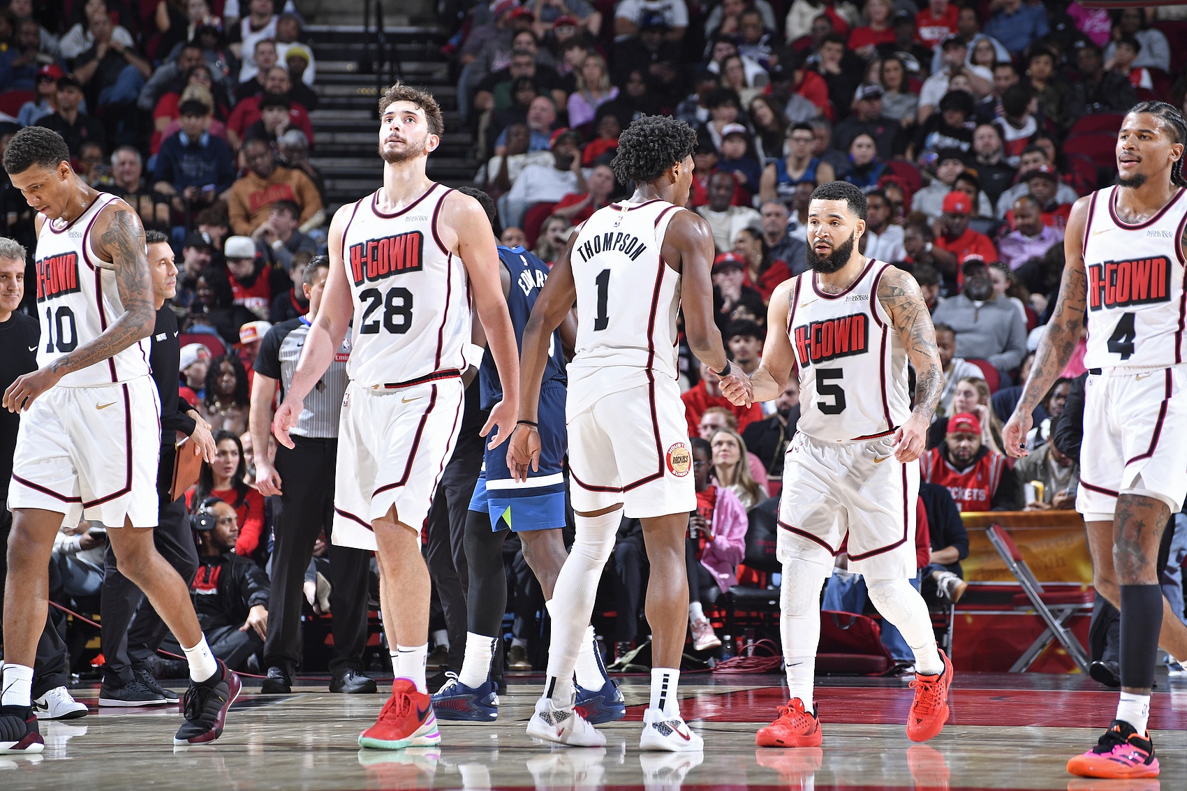 考辛斯：火箭攢了一堆天賦 若能換到莫蘭特/布克將提升一個(gè)層次