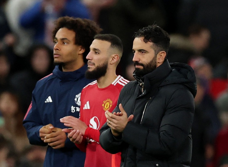 曼晚為曼聯(lián)評(píng)分：齊爾克澤、奧納納等人7分最高，阿莫林、B費(fèi)6分