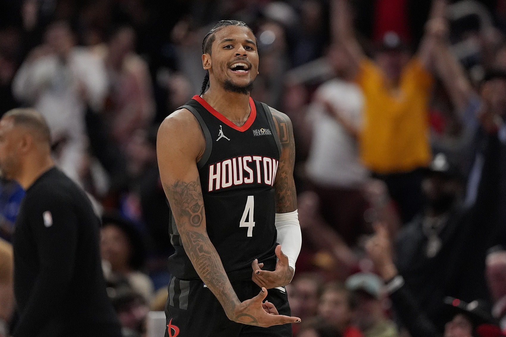 外線發(fā)威！杰倫-格林三分11中5貢獻25分8板3助 最后2罰定勝局