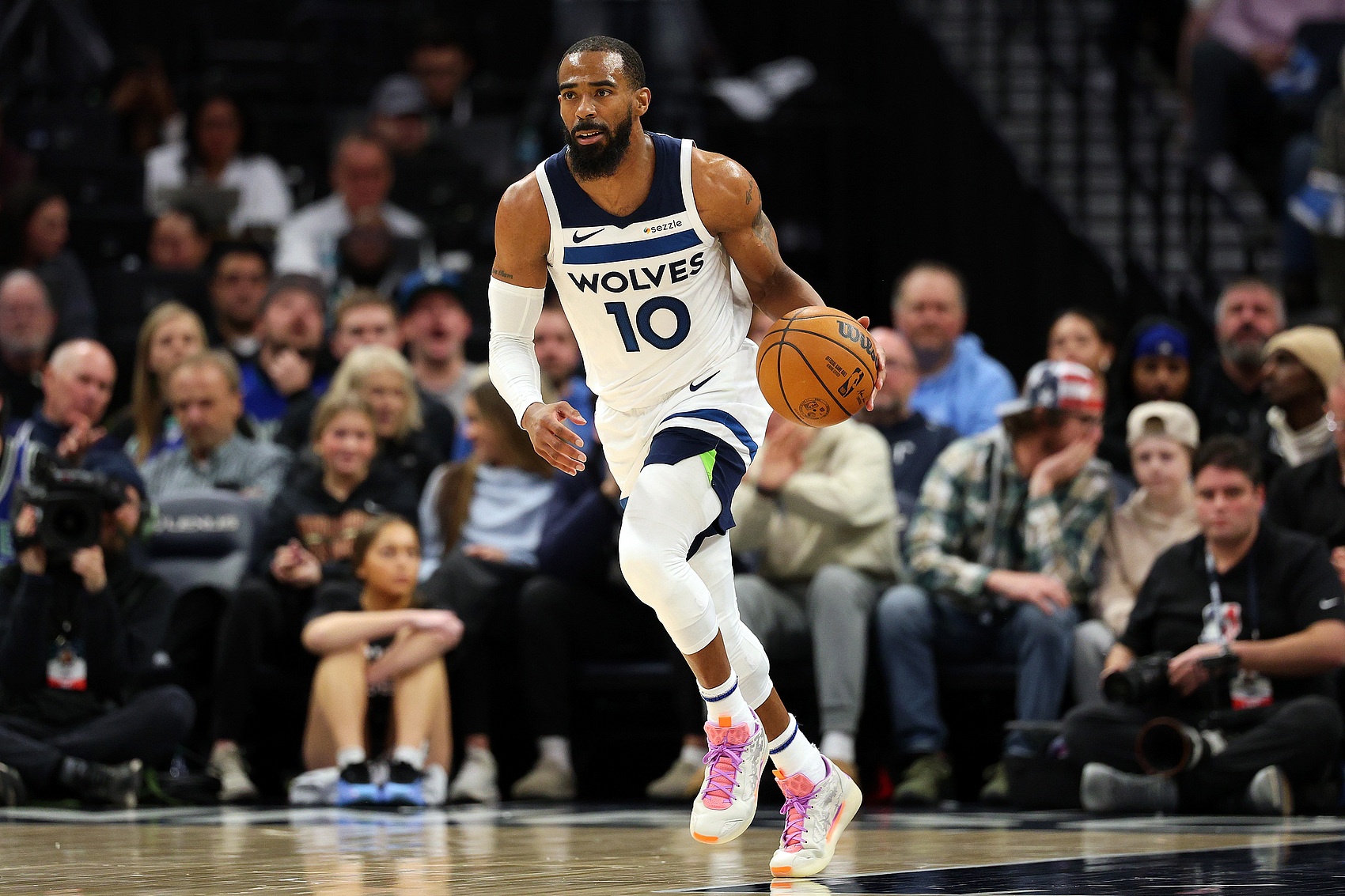 老將的作用！康利10中5貢獻13分3板4助2斷 正負(fù)值+23全場最高！