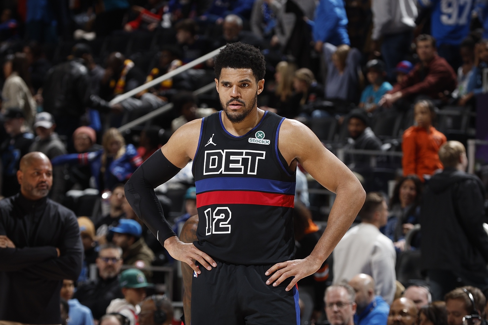 進(jìn)攻很高效！托拜亞斯-哈里斯13中9拿到20分5籃板 正負(fù)值+18