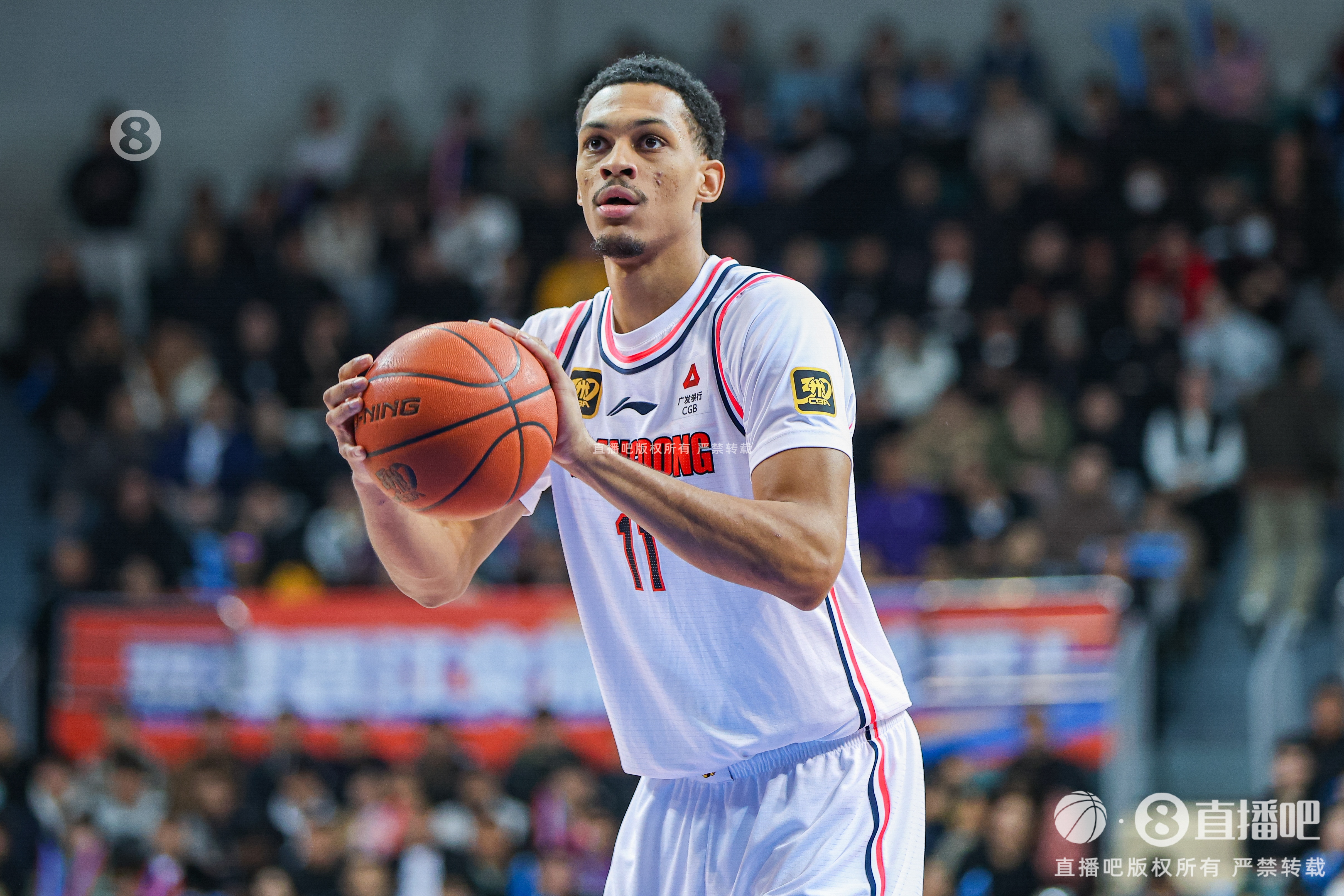 媒體人：貝茲利是廣東整個(gè)體系的潤滑劑 他對(duì)廣東來說非常重要！