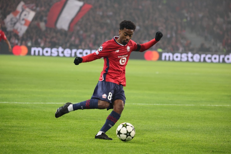 衛(wèi)報：西漢姆為安赫爾-戈麥斯開10萬鎊周薪被拒，巴薩也有意球員