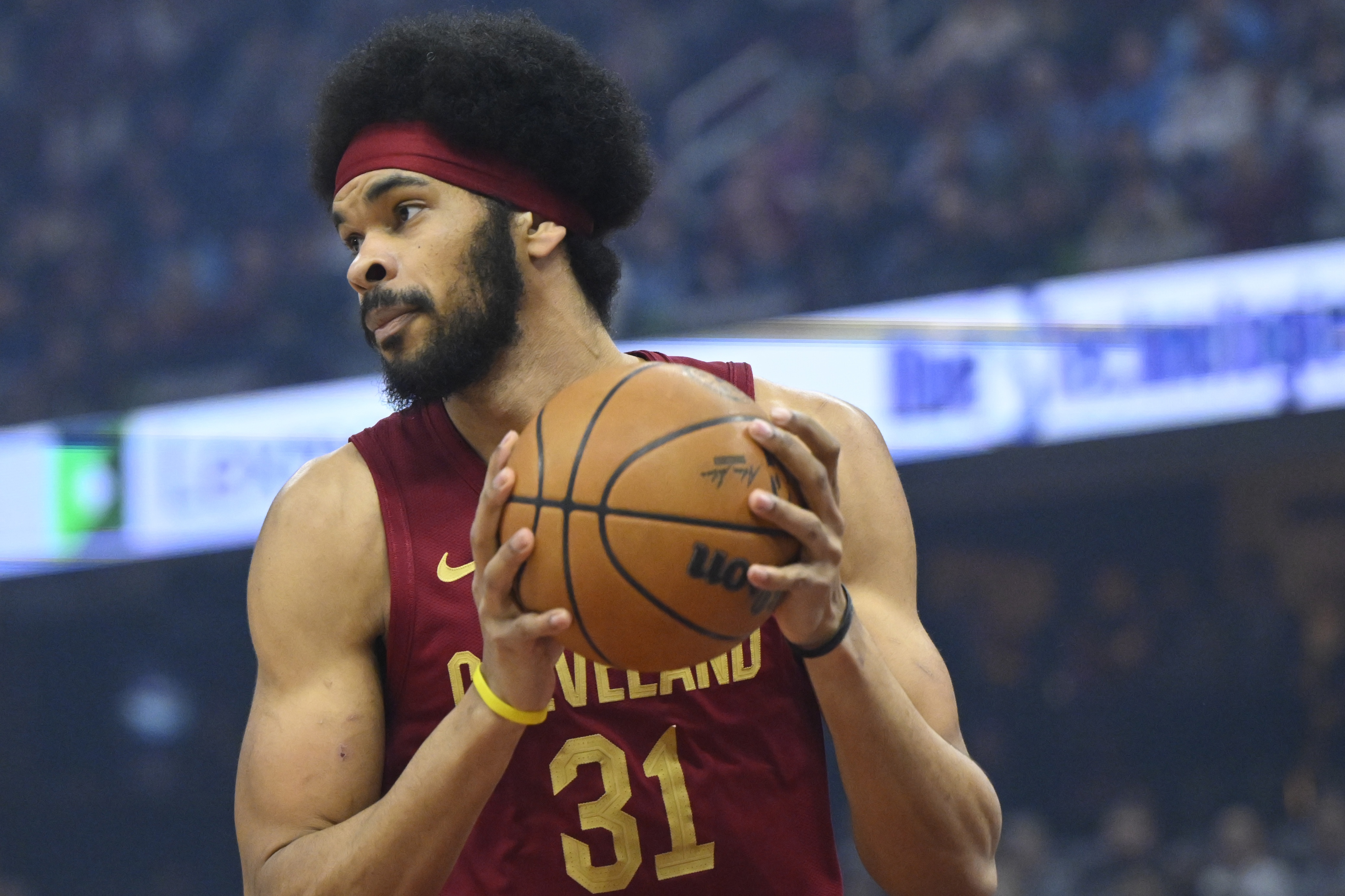 米切爾：阿倫永遠(yuǎn)值得信賴 莫布里缺陣時他知道自己要挺身而出