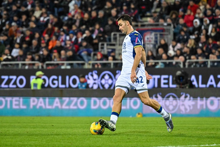 即將在意甲交手！記者：尤文高層非常欣賞維羅納的21歲后衛(wèi)庫博拉