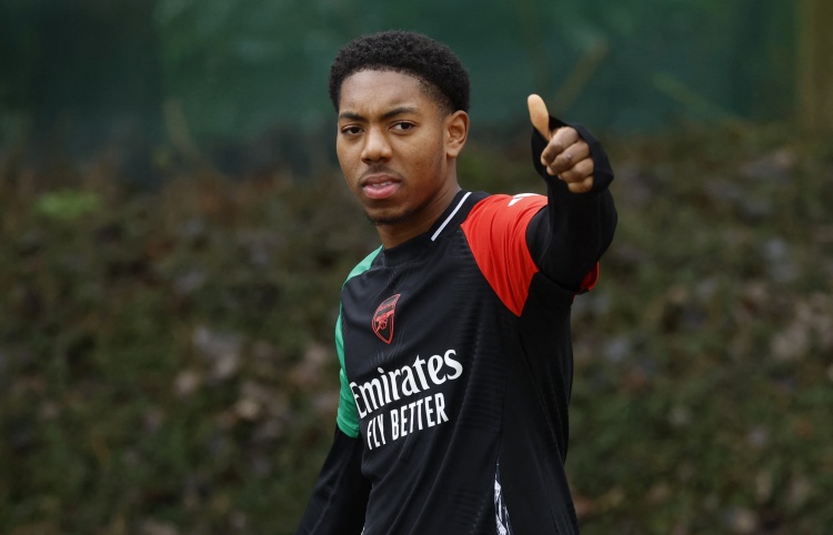 18歲176天！斯凱利成英格蘭首秀破門最年輕球員，打破拉師傅紀(jì)錄