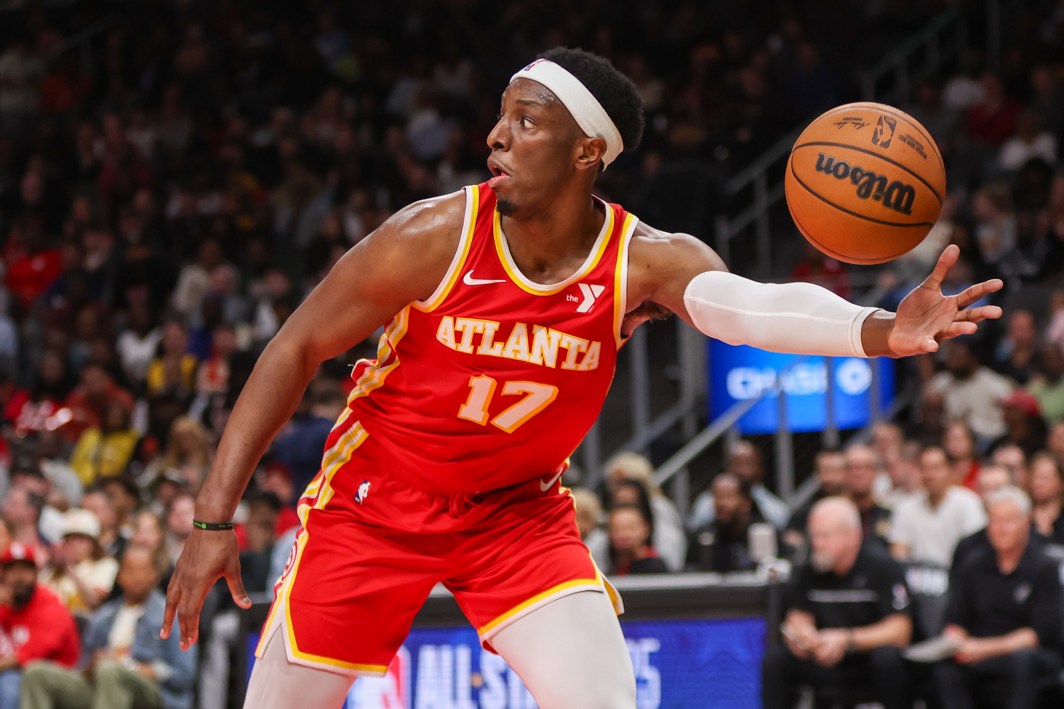 積極高效！奧孔武10中7拿下17分8板3助2斷